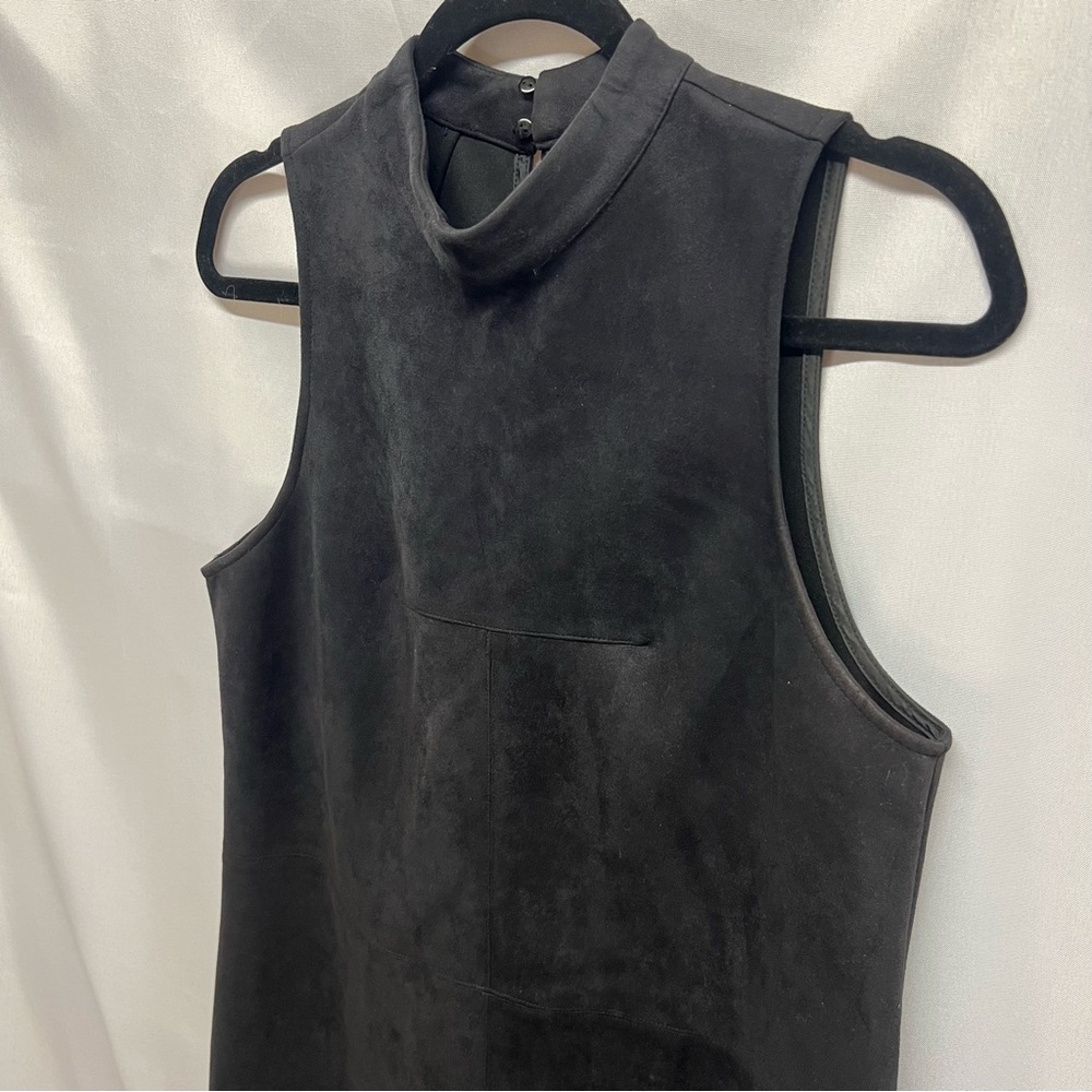 ASTR Black Faux Suede Shift Dress Sleeveless Mock Neck Medium - Picture 3 of 7